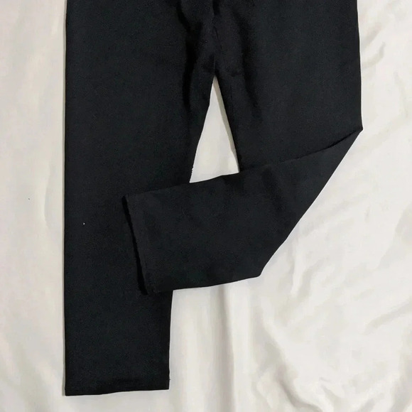 FABLETICS Define PowerHold Mid-Rise Capri, Color Black Size XS - Picture 7 of 14